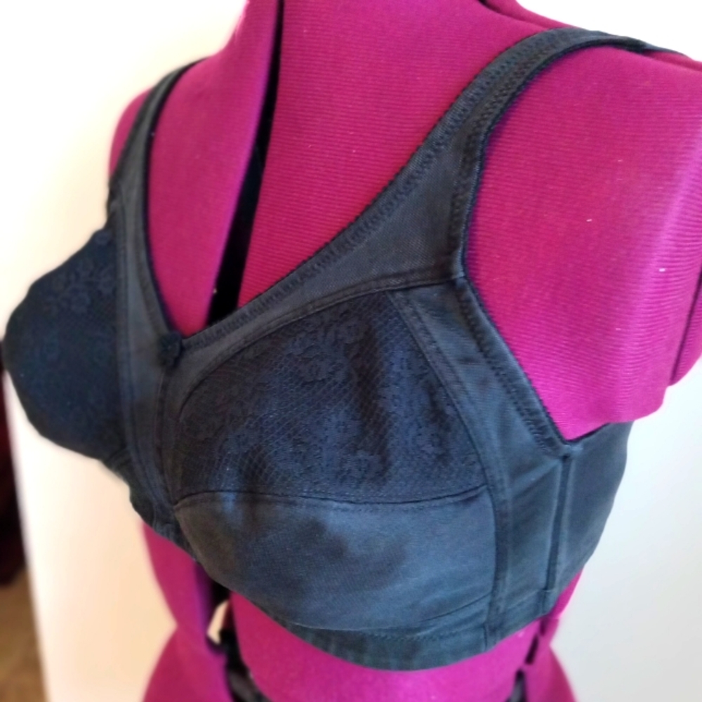 Vintage Pinup black 36C classic Bra Lace